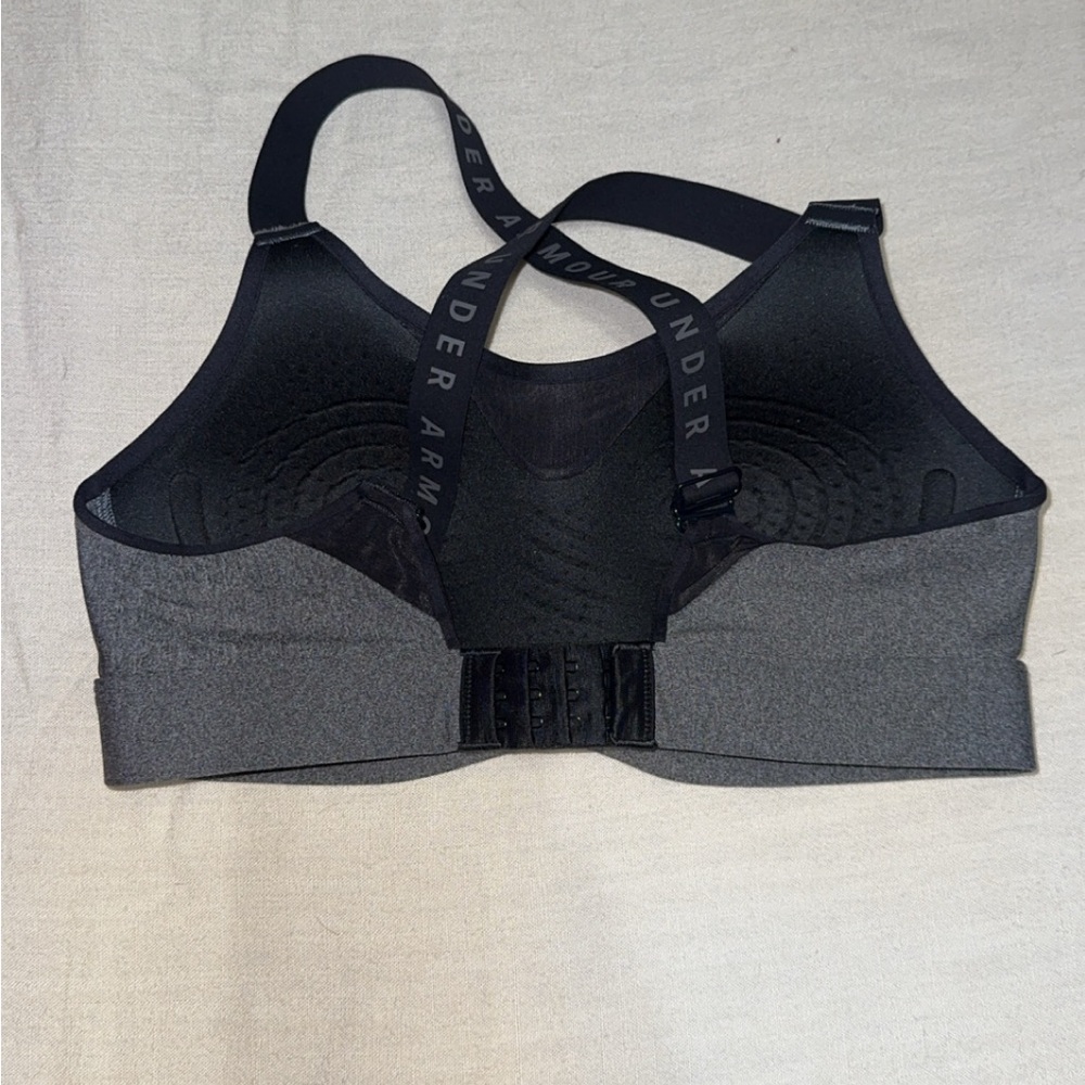 Under Armour Women's Black and Gray Sports Bra